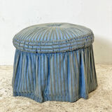 Pouf upholstered in blue velvet nineteenth century