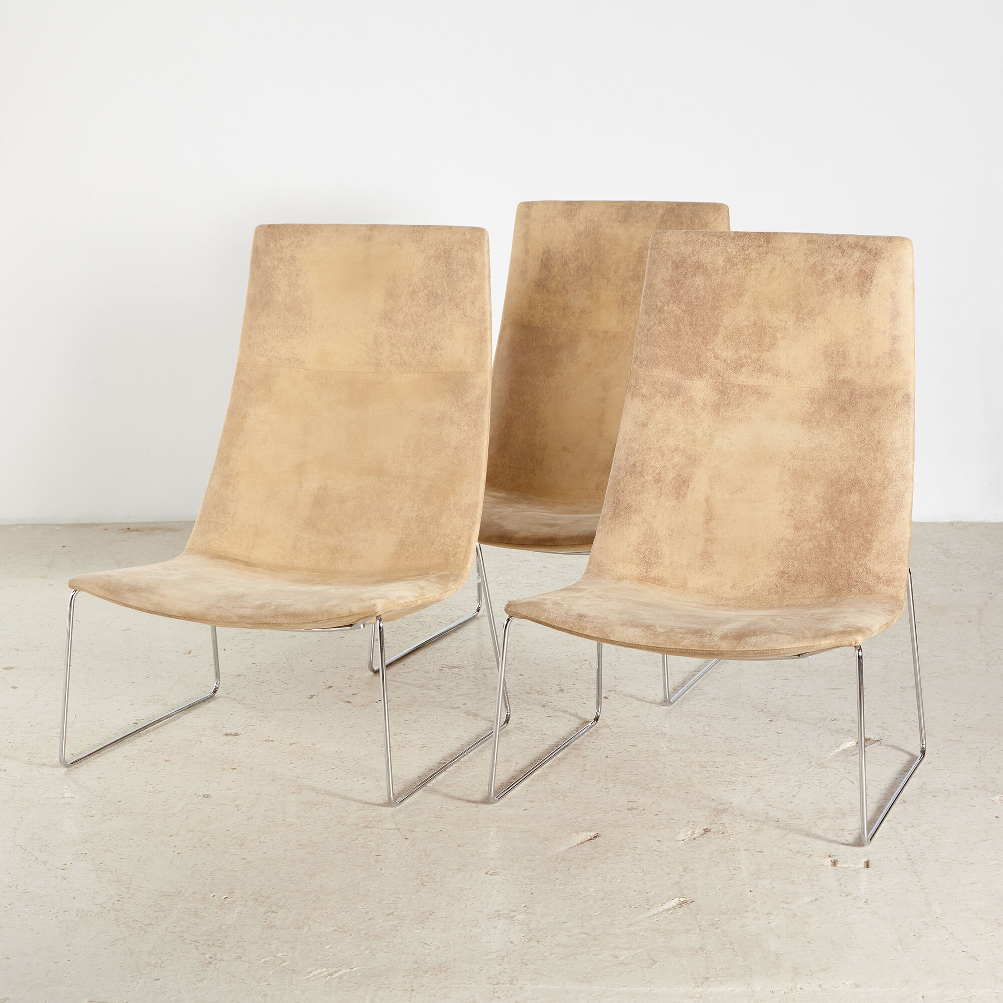 Lievore altherr molina catifa armchair