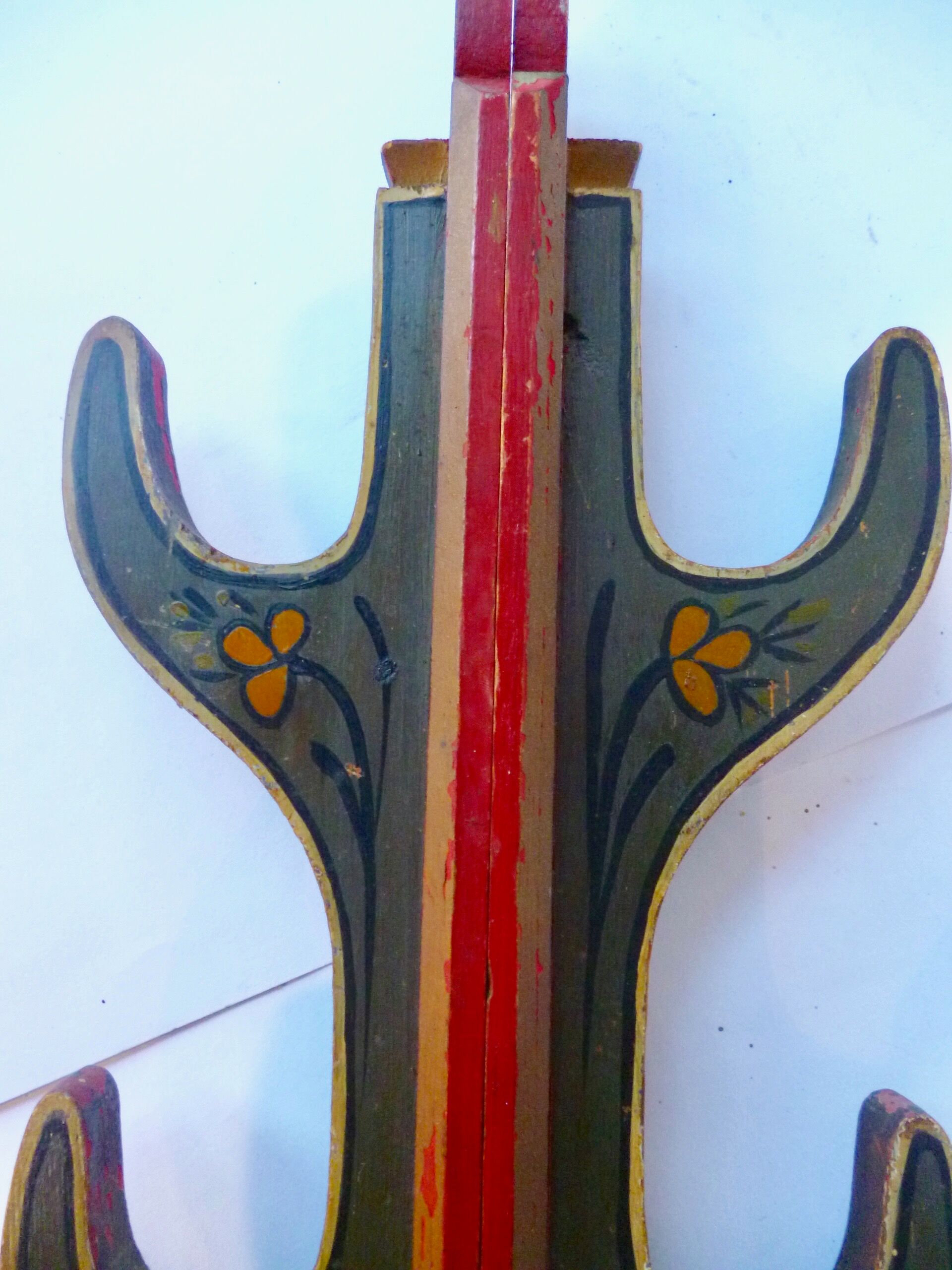 19th door-guns POLYCHROME wood rack