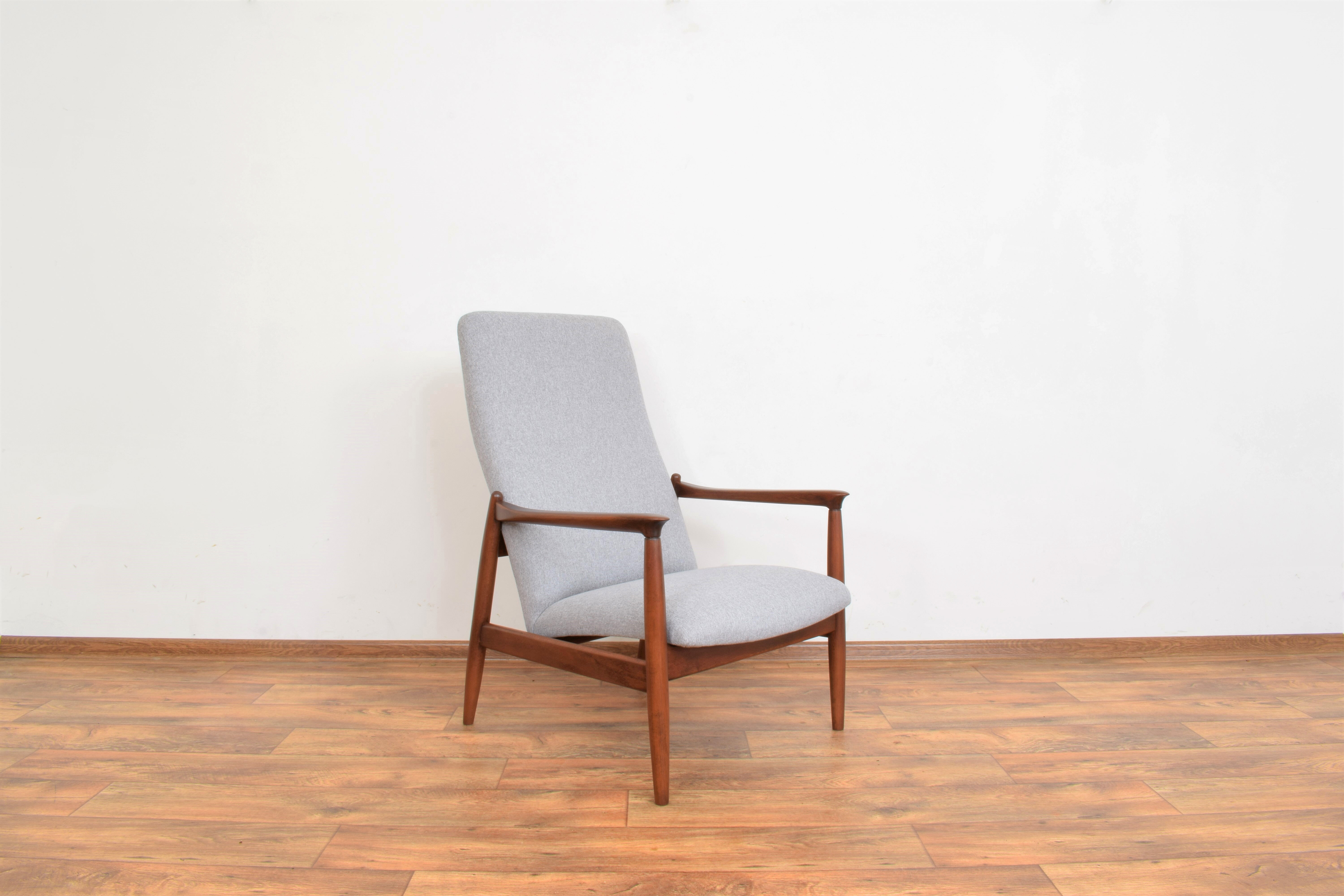 Polish Lounge Chairs by Edmund Homa, Set of 2