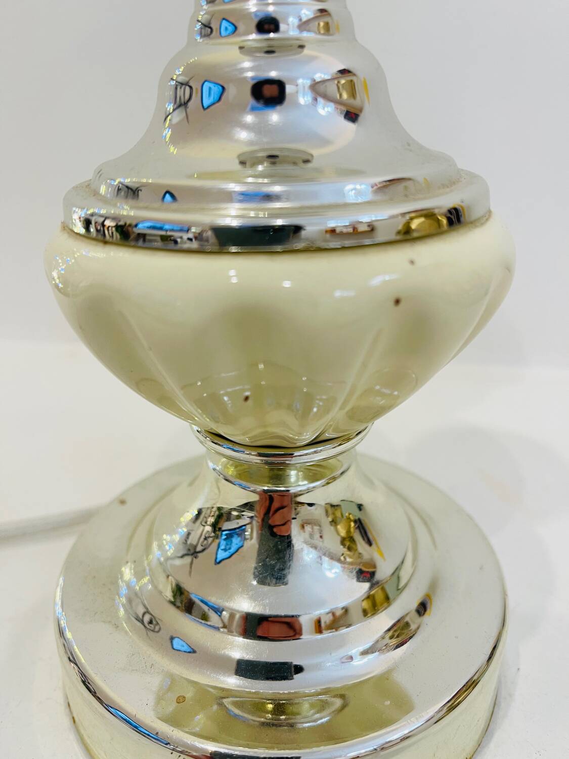 Small vintage cream lamp, 1970s