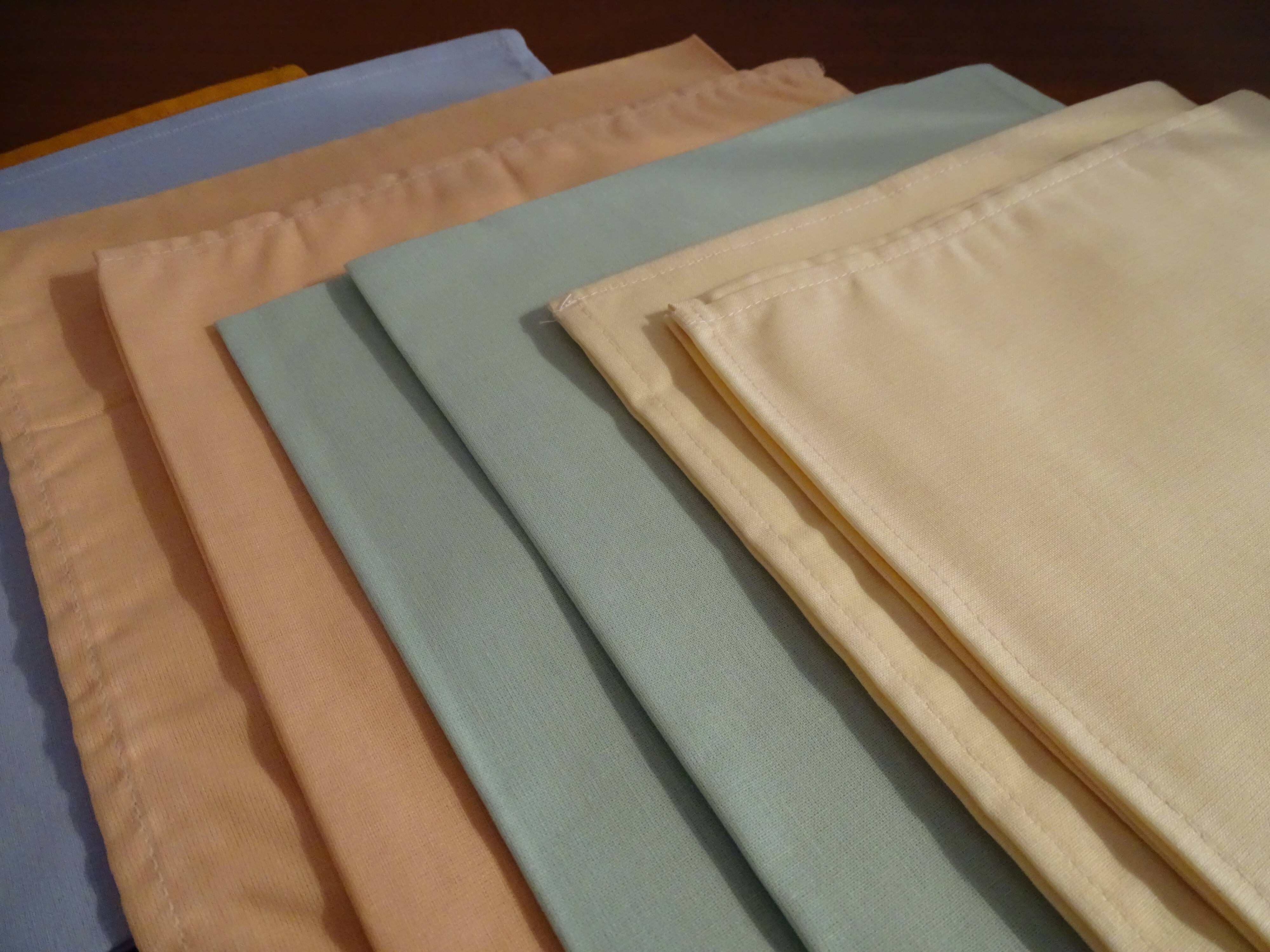 10 napkins Anne de Solène different colors 43 x 43 cm