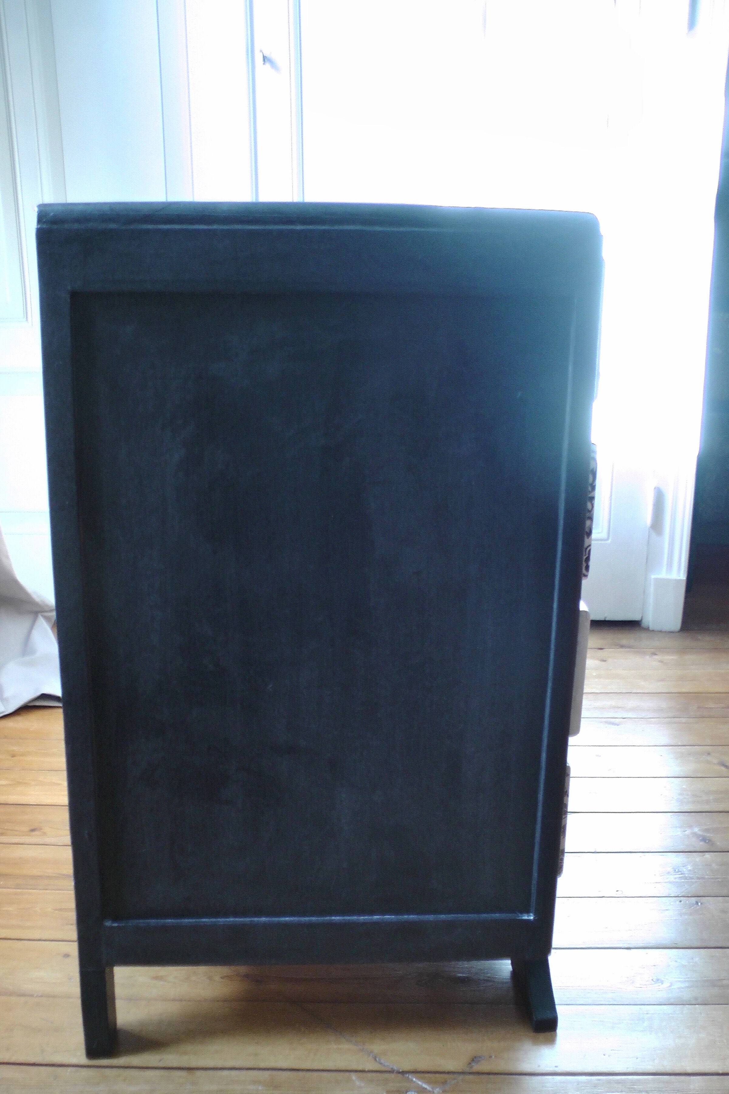 Commode marouflée