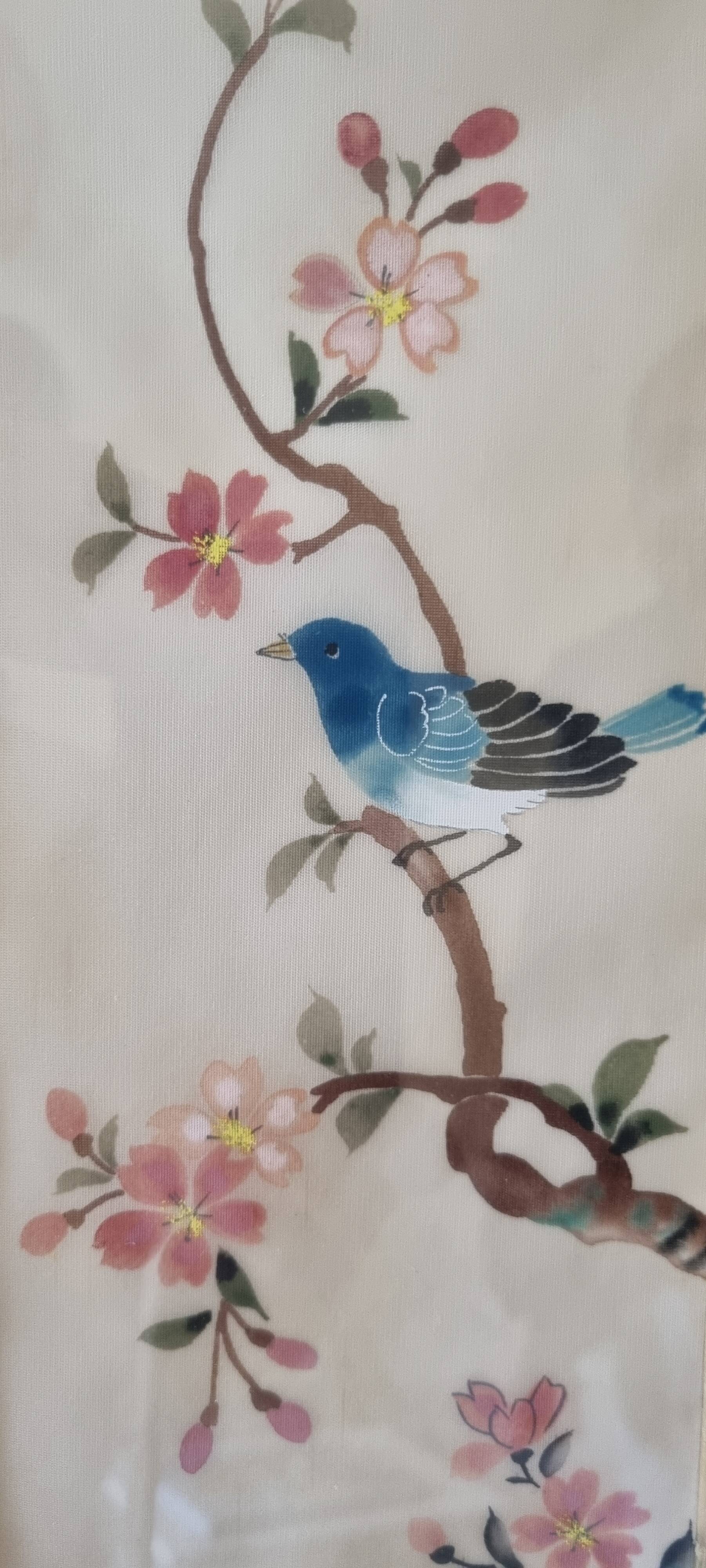 Vintage Chinese paintings on silk