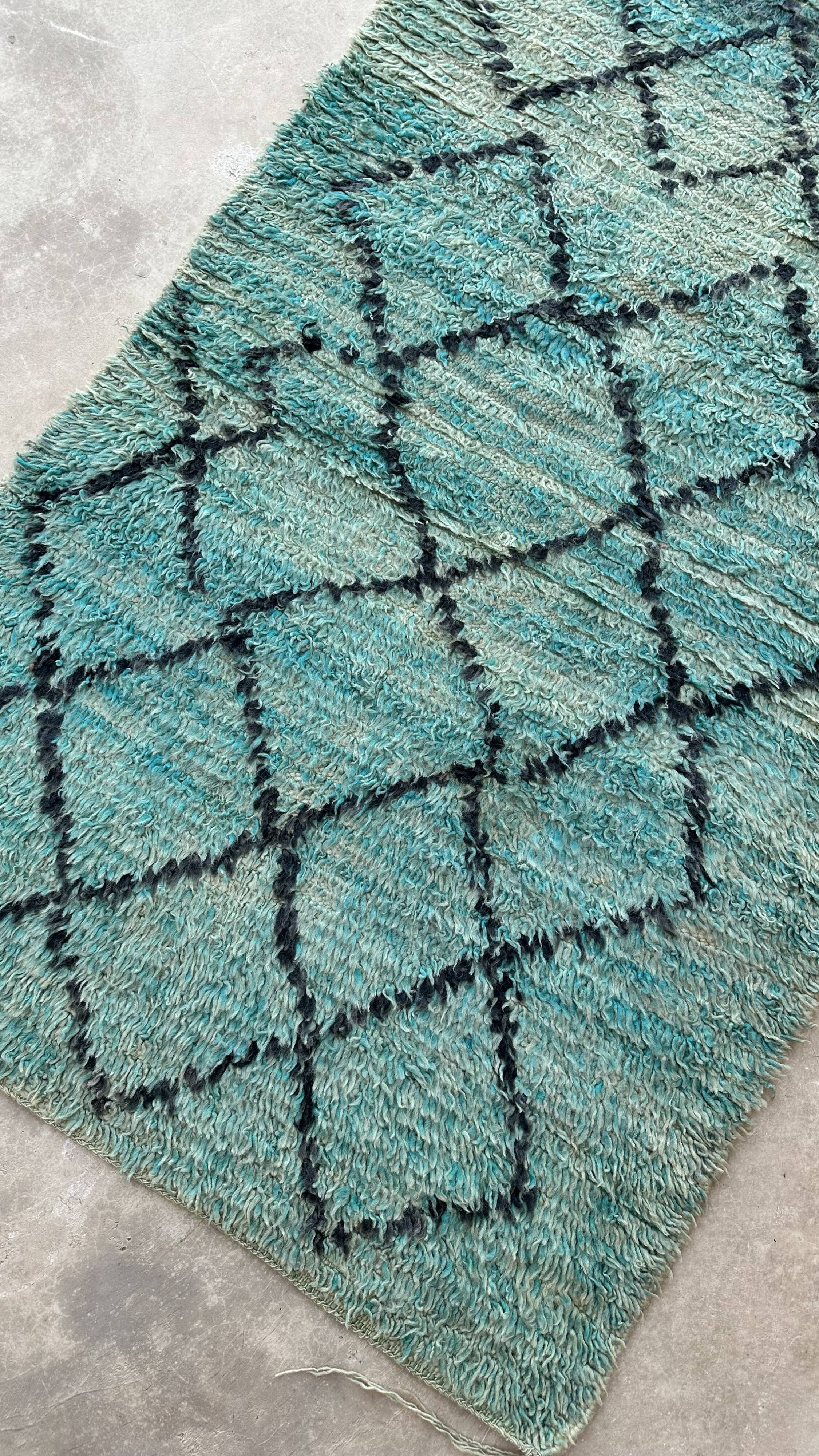 Moroccan rug Marmoucha green - 259 x 103 cm