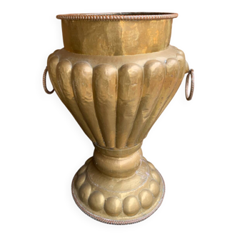 Grand vase en métal dorée