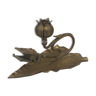 Bougeoir a main bronze art nouveau nenuphar fleur style nouille 1900