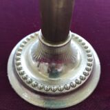 Hand candle holder with automatic candle winding