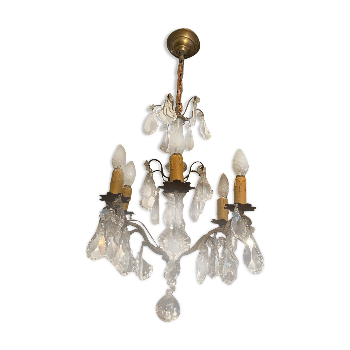 6-light chandelier with crystal pendants on bronze frame, Louis XV style