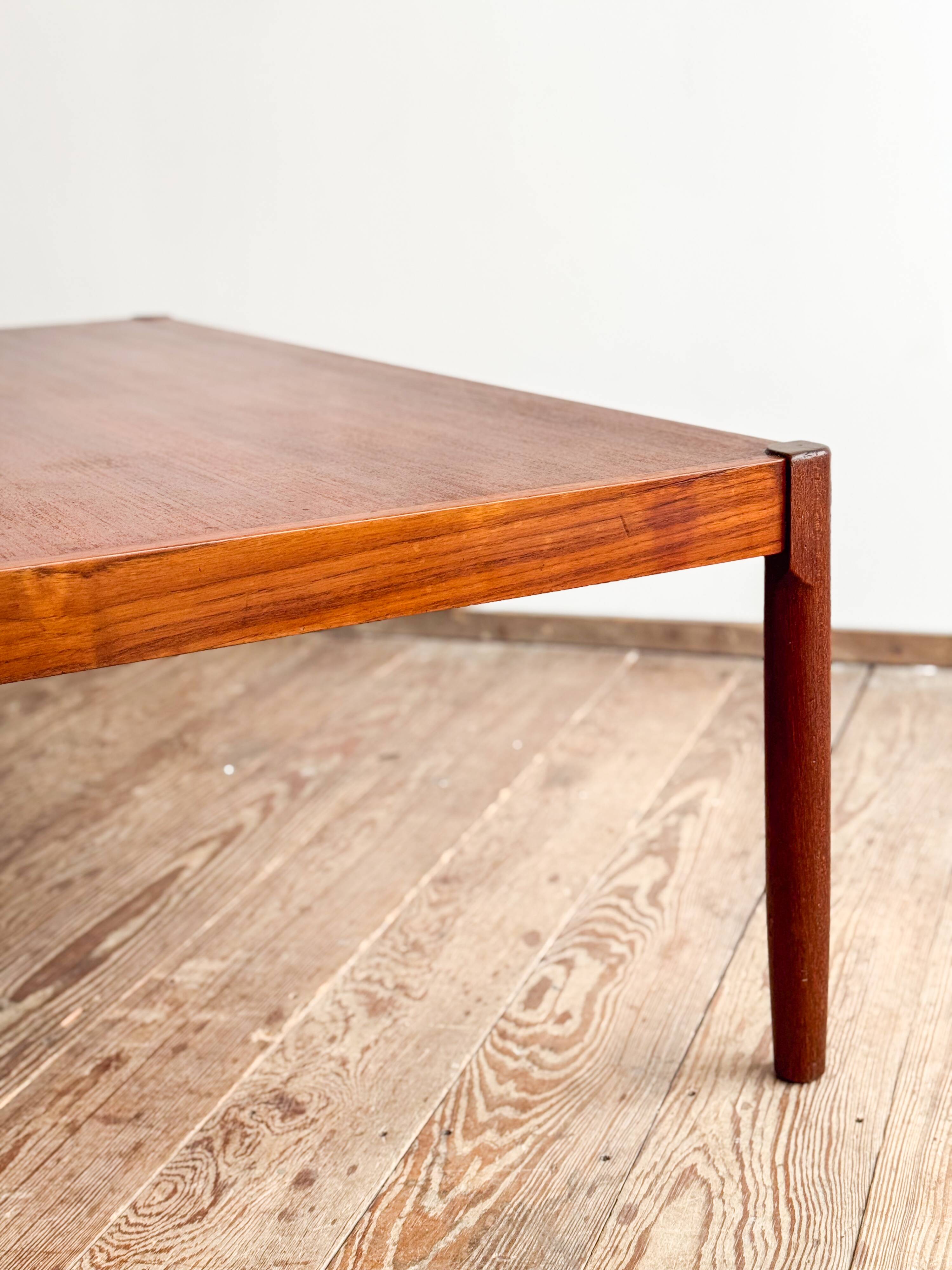 Grande table basse en teck danoise, design années 60
