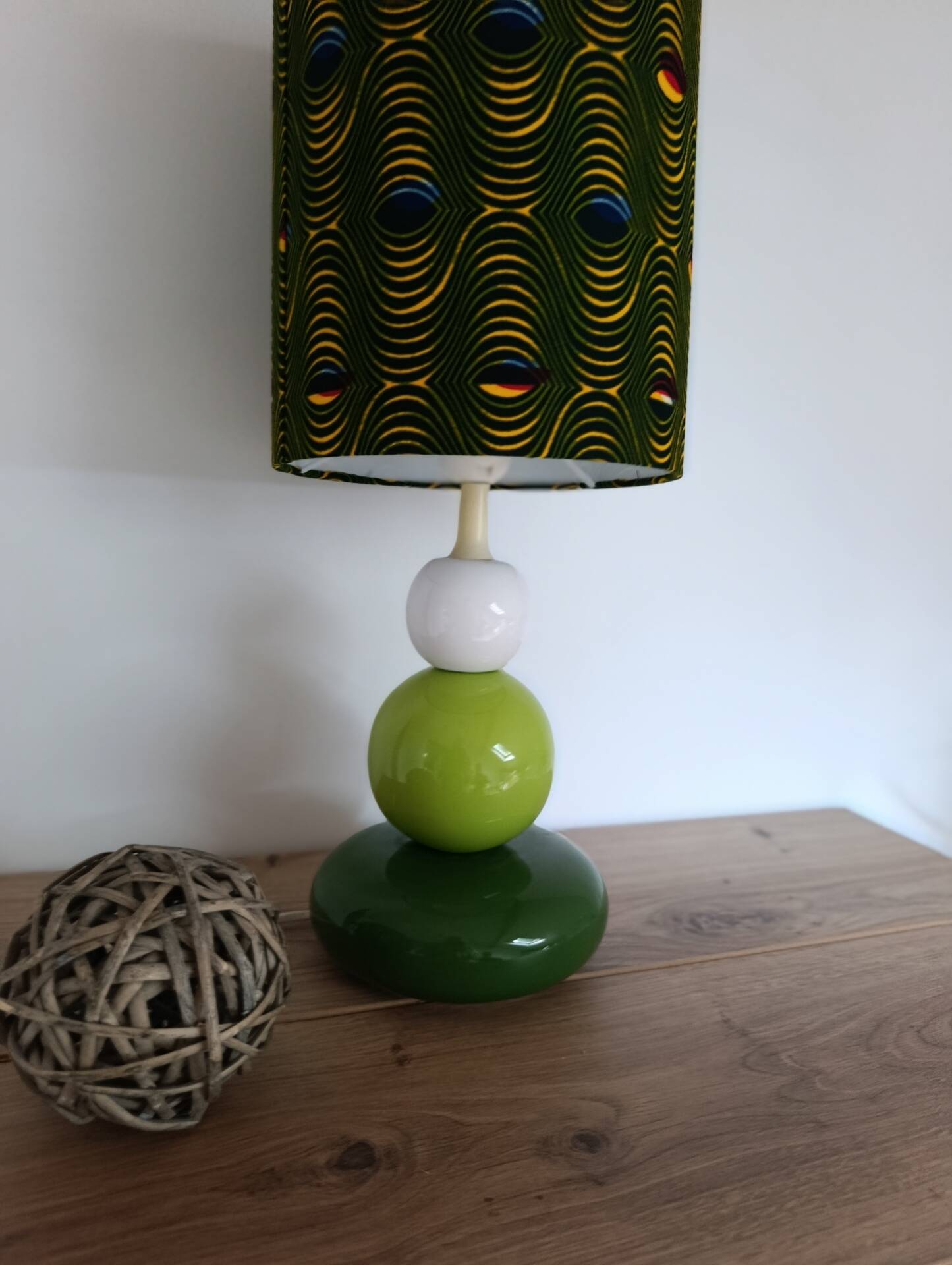 Green totem lamp, vintage afro-pop psychedelic lampshade.