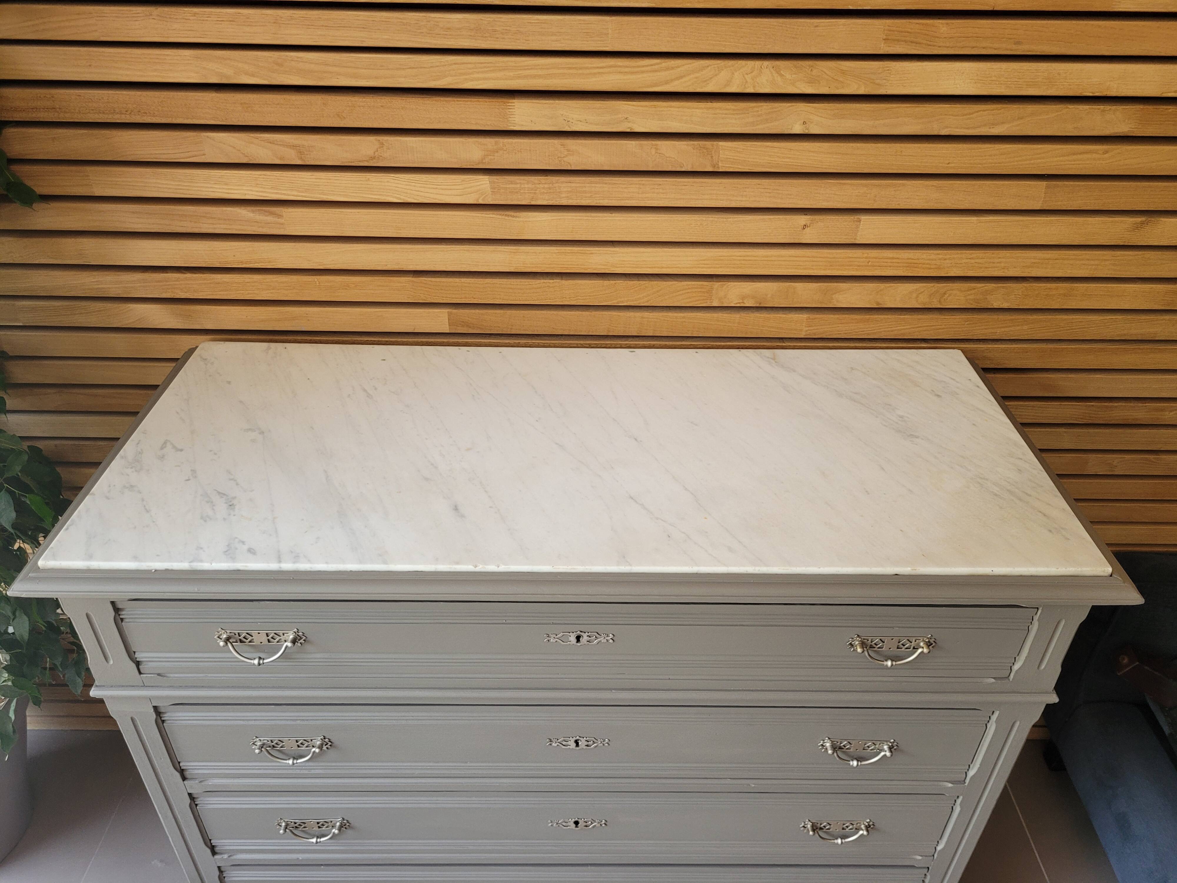 Large vintage chest of drawers