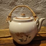 Ceramic teapot