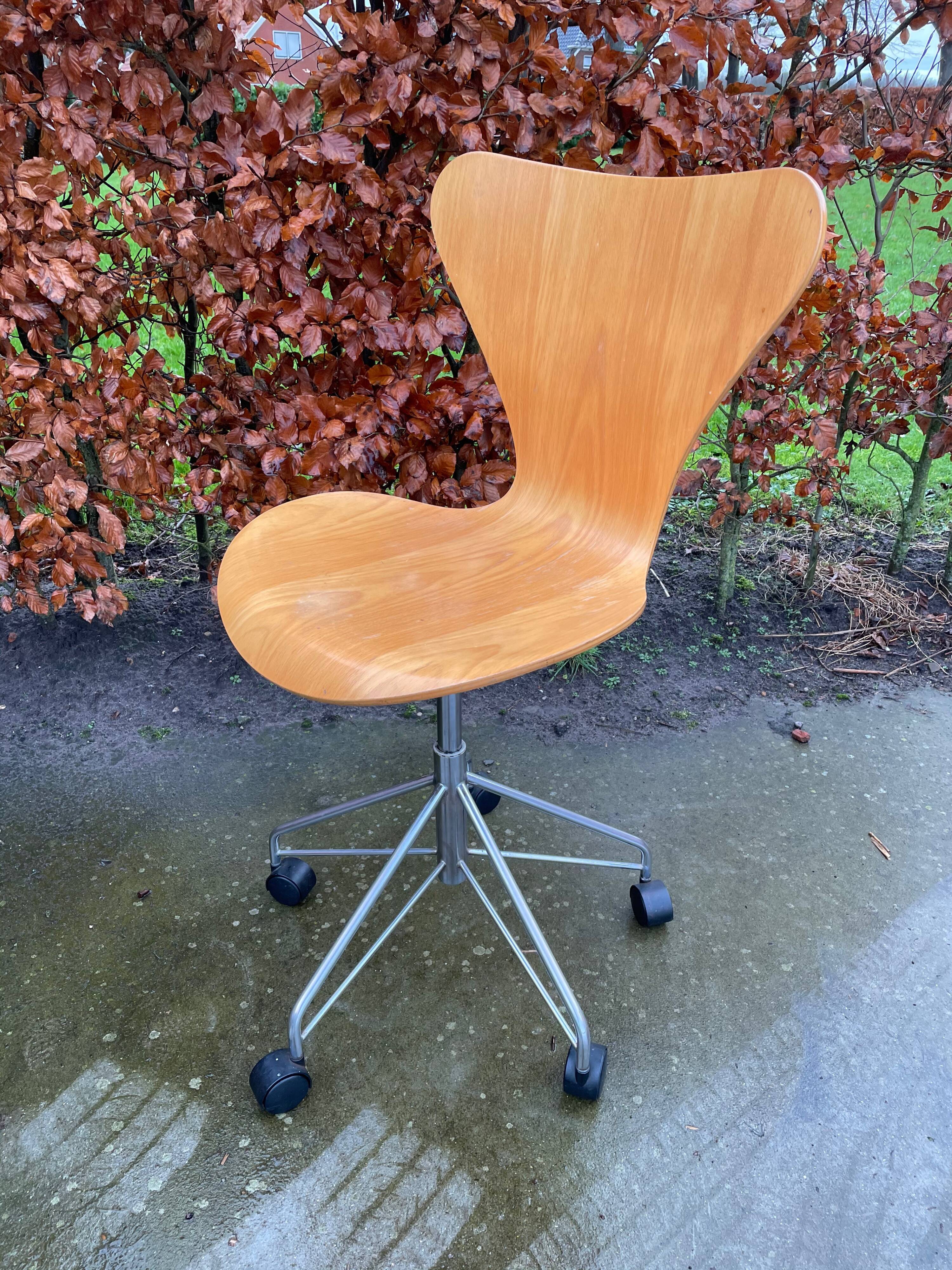 Chaise butterfly d'Arne Jacobsen pour Fritz Hansen