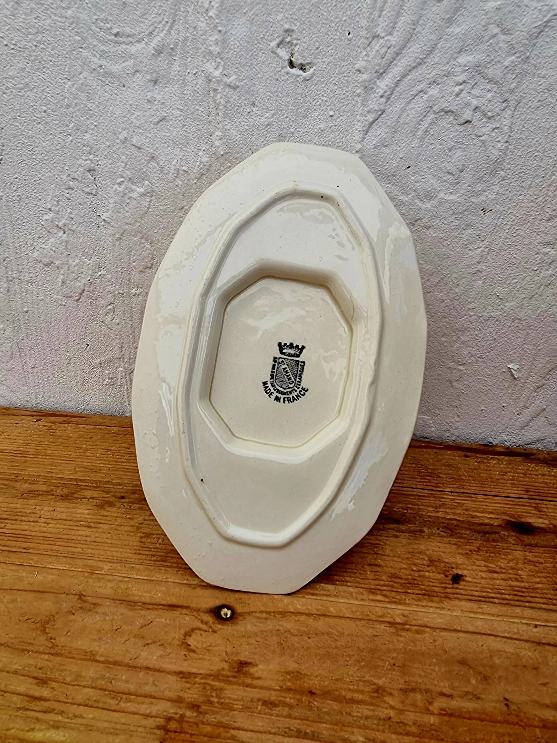 Saucière beige et dorée Saint Amand vintage