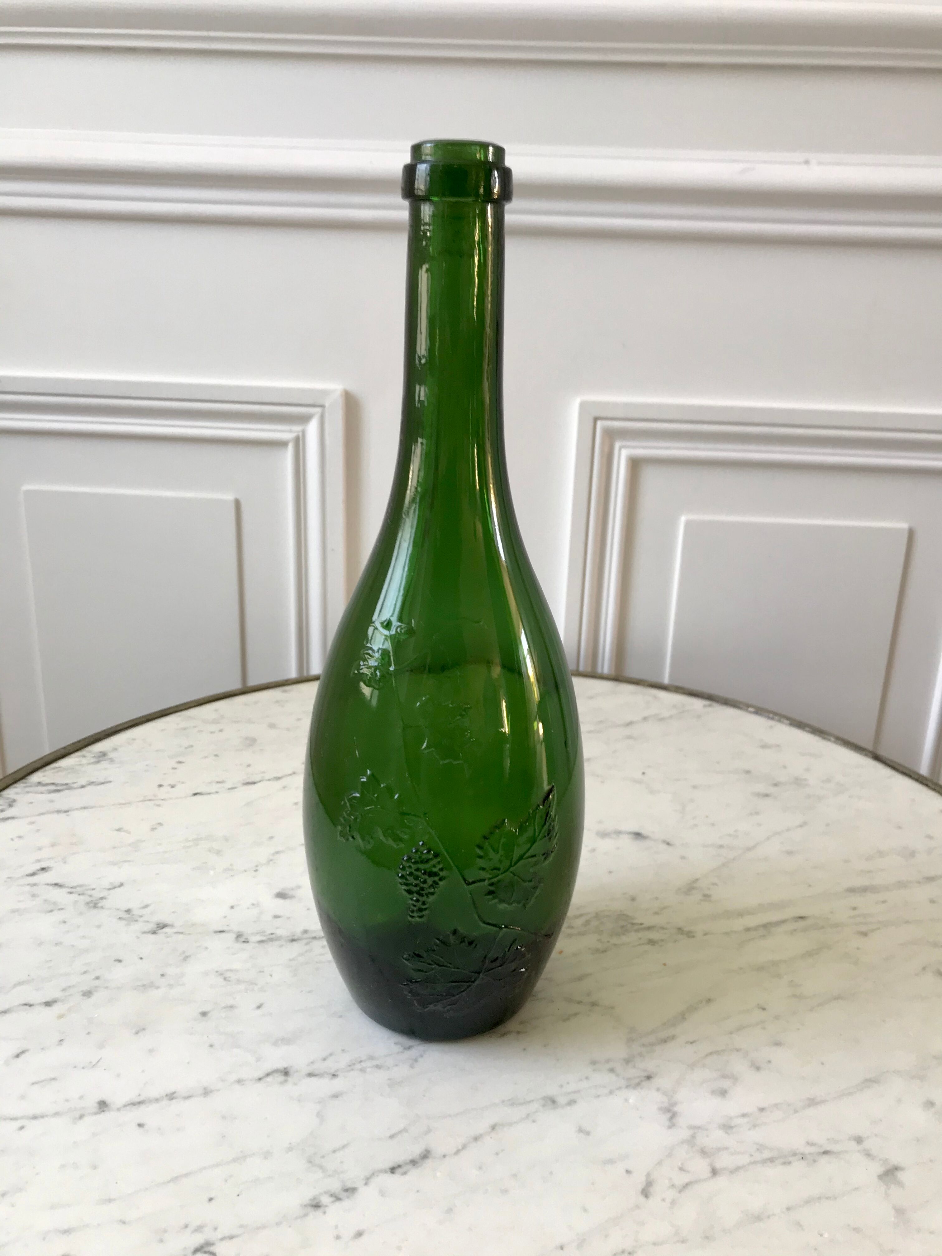 Italian green glass bottle 70s