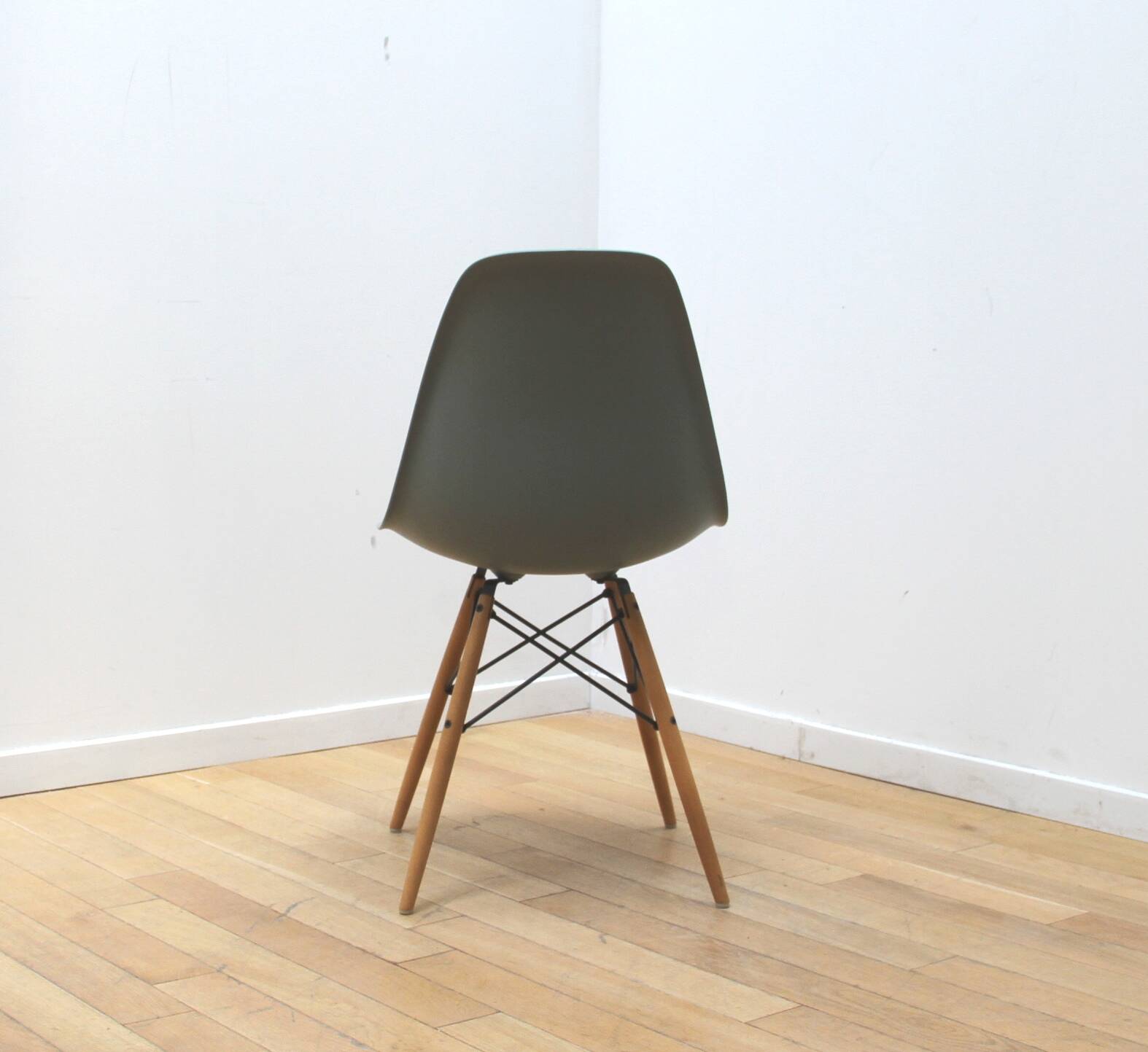DSW chair, Charles & Ray Eames, Vitra