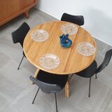 Table à manger en rotin des années 60