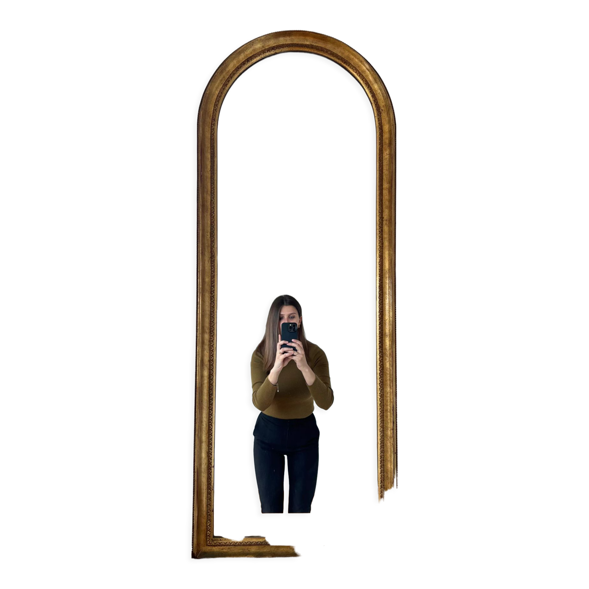 Elongated golden mirror