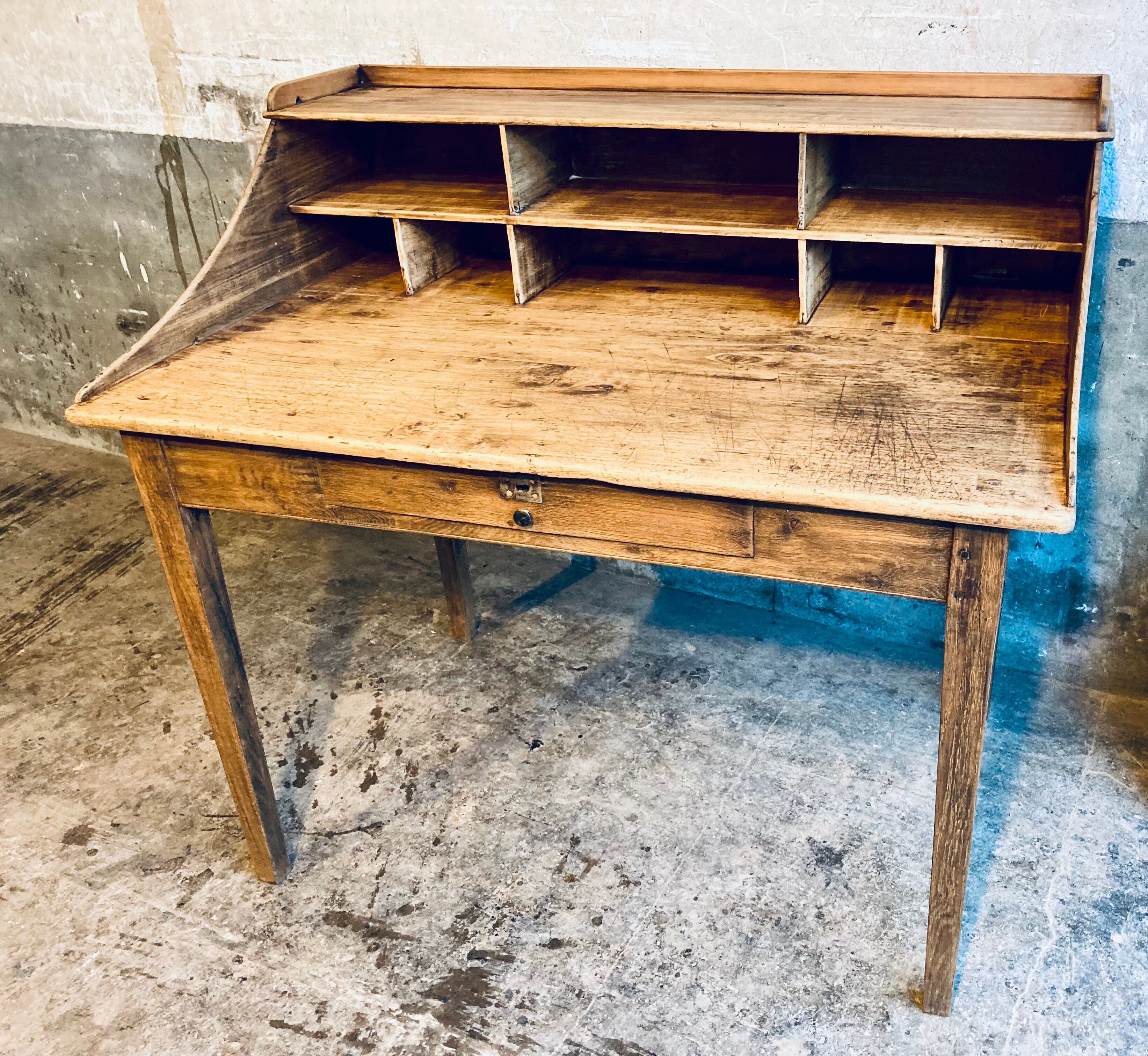 Bureau gradin
