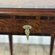 Art Deco gueridon in walnut burl marquetry, 1930.