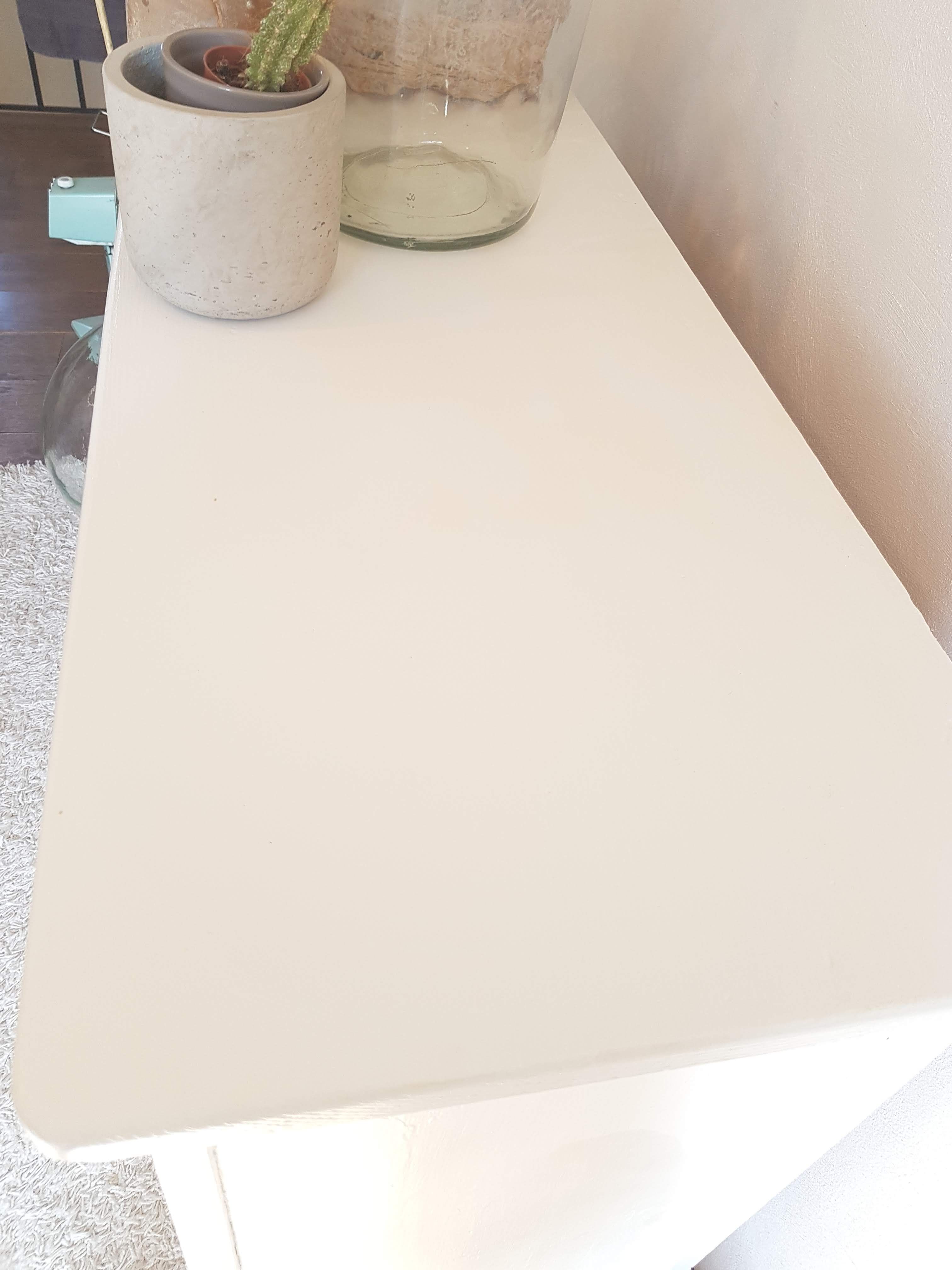 Old white Parisian buffet