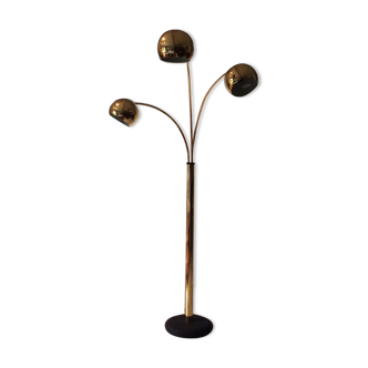 Floor lamp with three arched arms in gilded metal