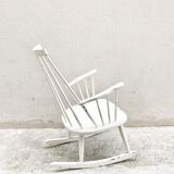 Rocking chair vintage white