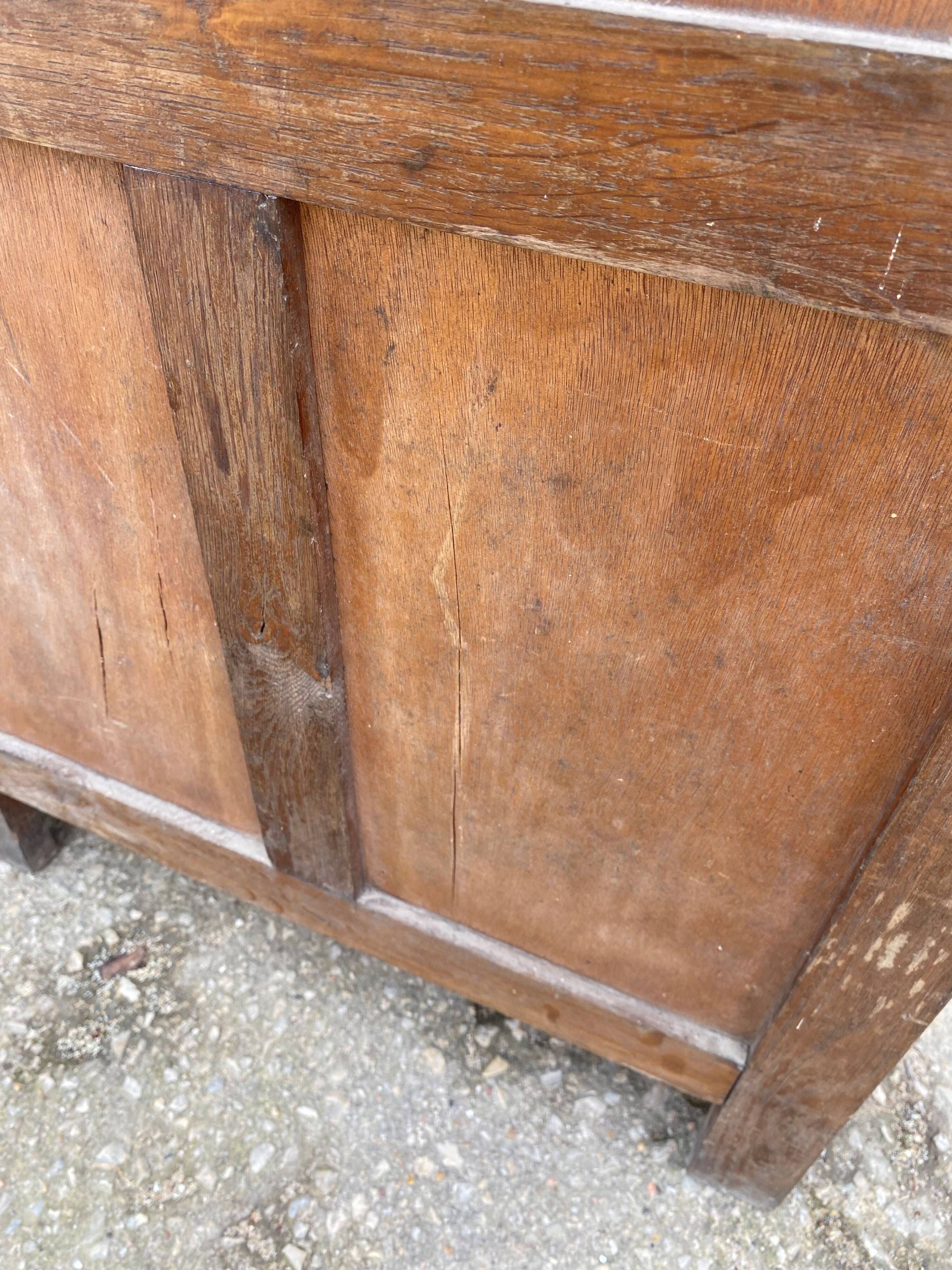 Vintage 1930s oak bar/icebox refrigerator