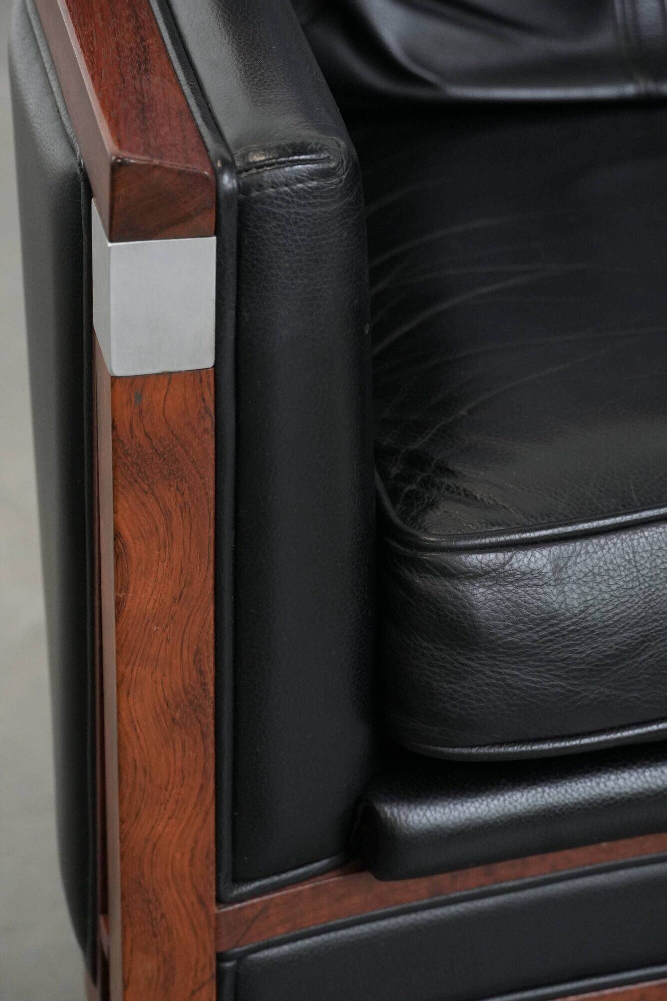Beautiful set of 2 black cow leather Art Deco design armchairs with high back