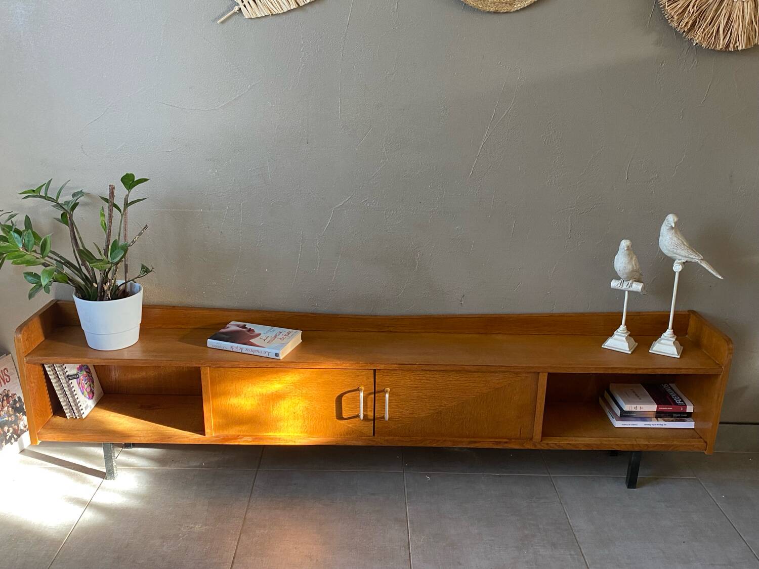 Vintage oak sideboard (shallow)