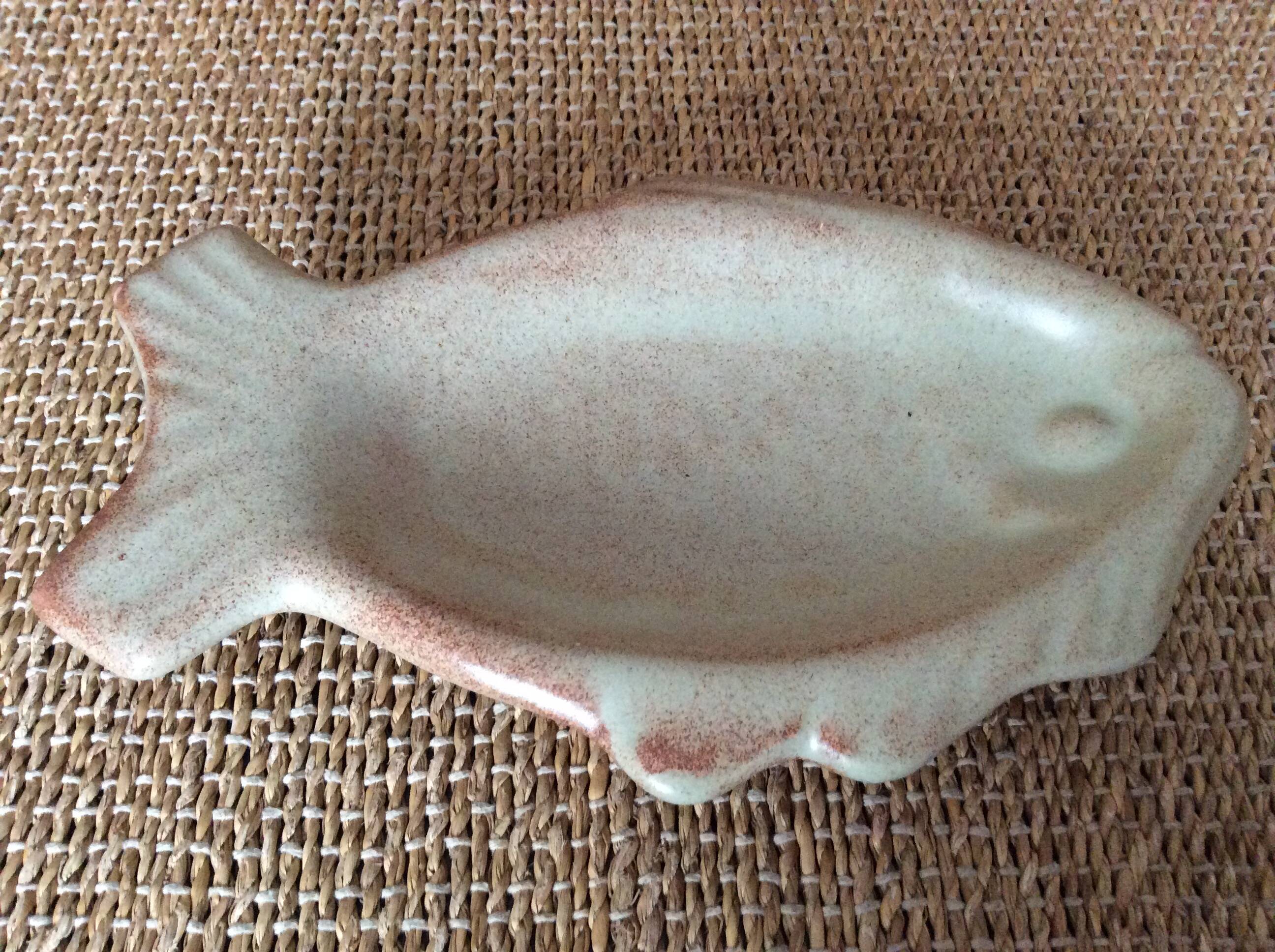 Fish stoneware dish