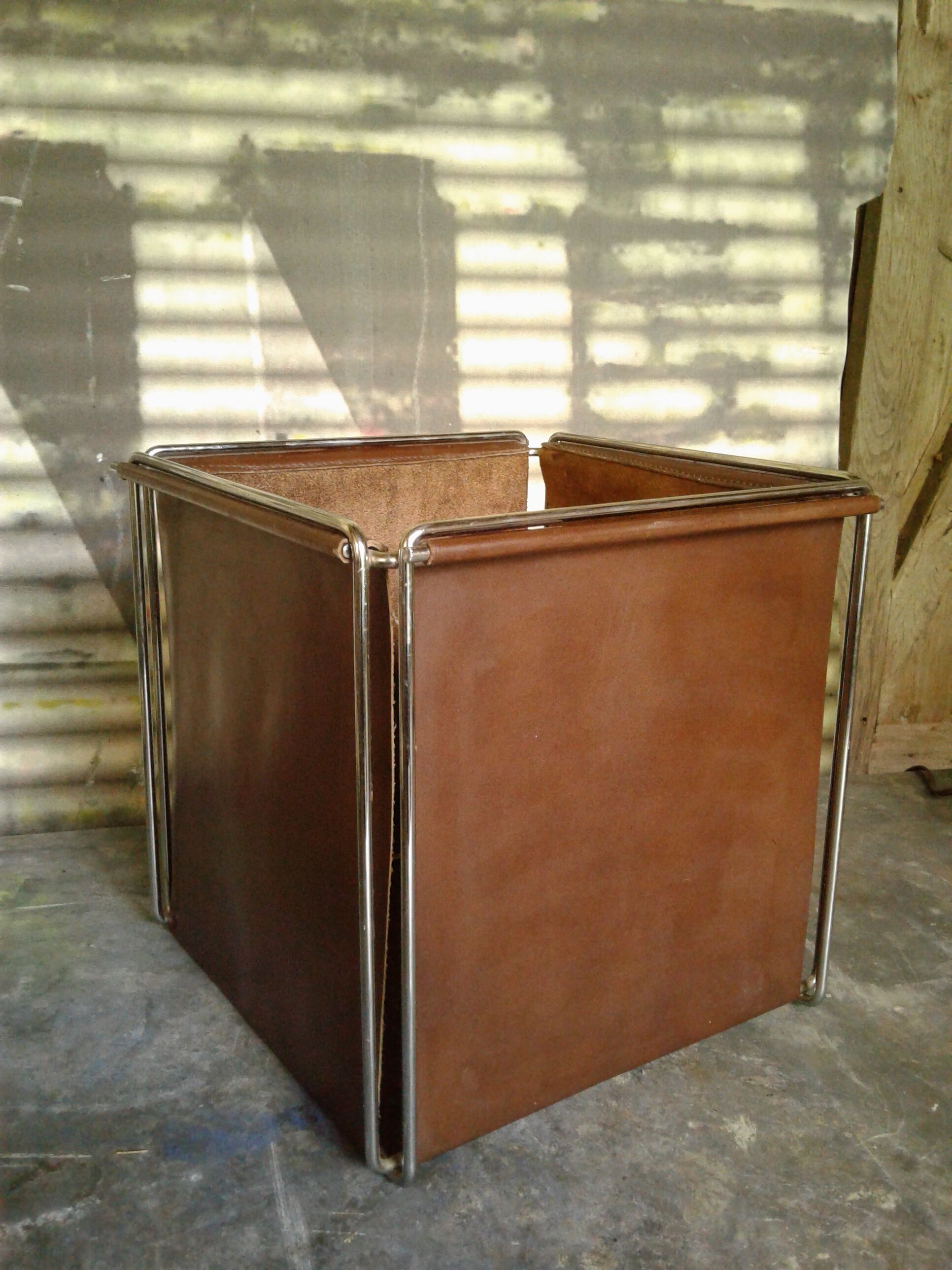 Wastepaper basket