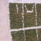 Moroccan natural wool Berber rug size 150 x 250 cm