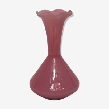 Vase en opaline couleur rose des années 60