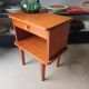 Chevet / Petite Table de Nuit Vintage Mid-Century 1960's ​