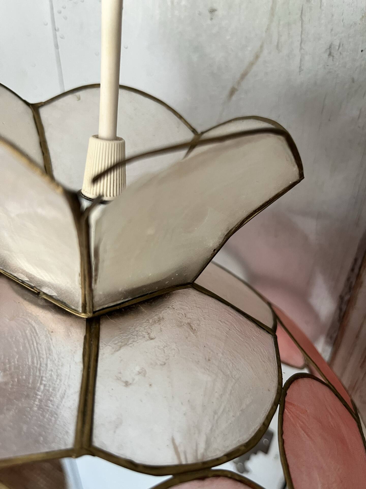 Mother-of-pearl pendant