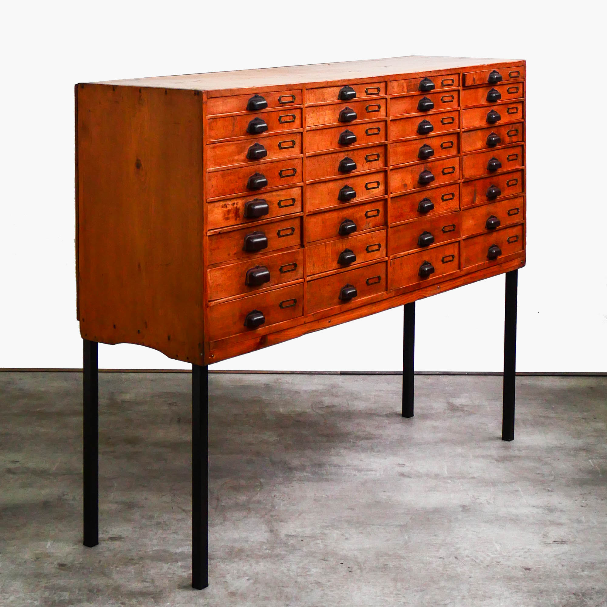 32-drawer trade cabinet