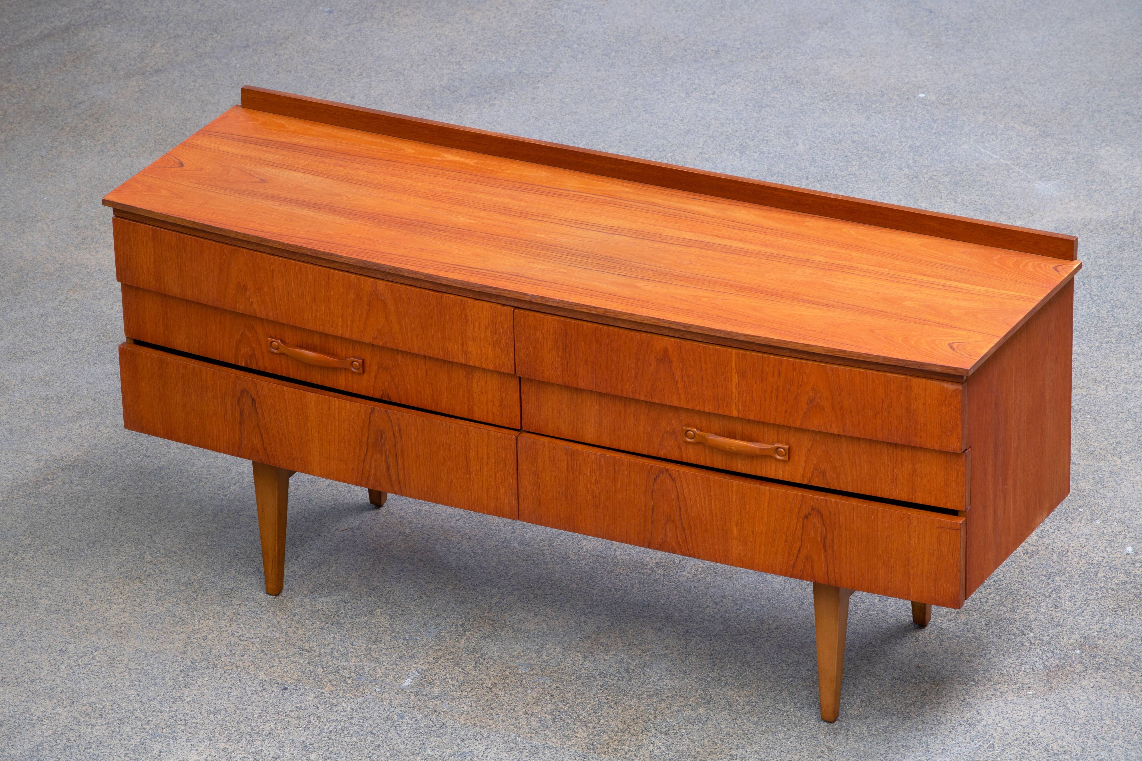 Vintage Scandinavian enfilade - EJVIND – 152 cm