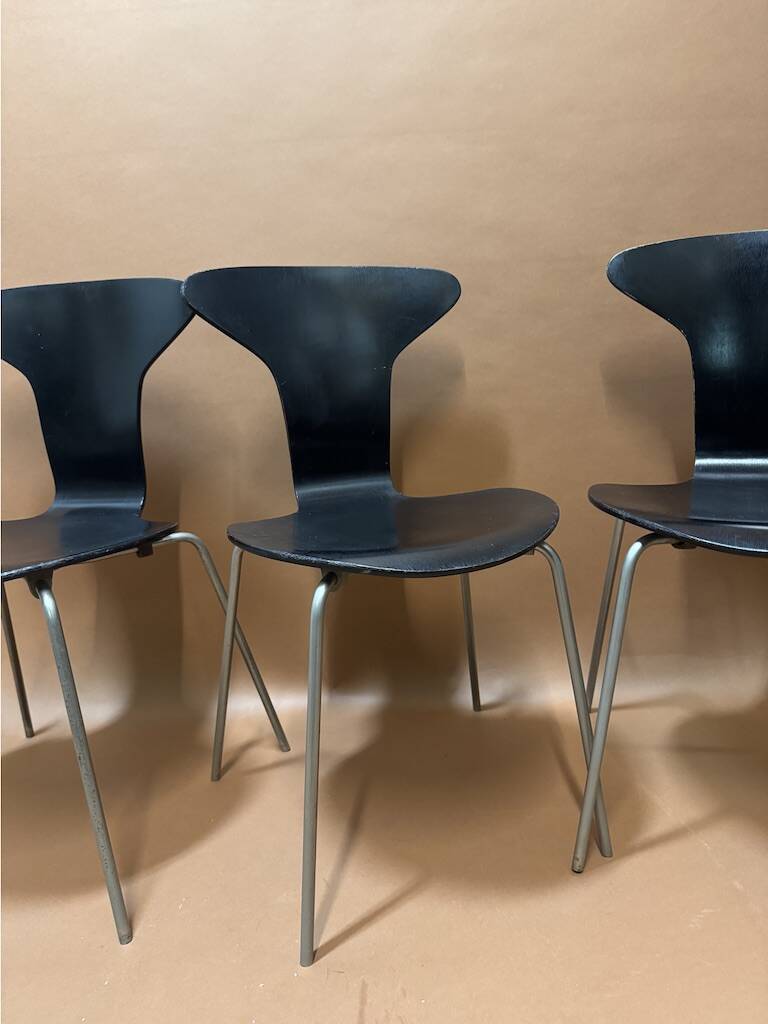 Arne Jacobsen chairs 3105 Mosquito