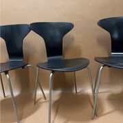 Arne Jacobsen chairs 3105 Mosquito