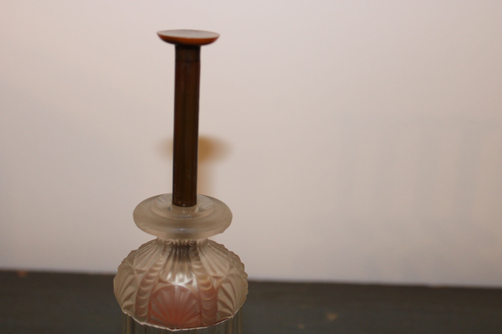 Mustard and salt shaker in glass and bakelite