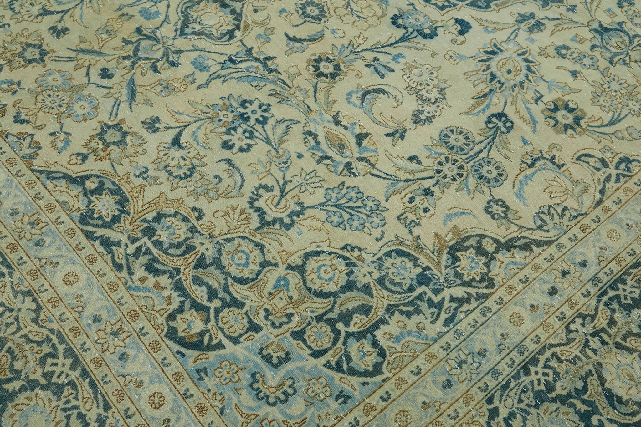 Hand-Knotted Persian One of a Kind 1970s 270 cm x 366 cm Beige Wool Carpet