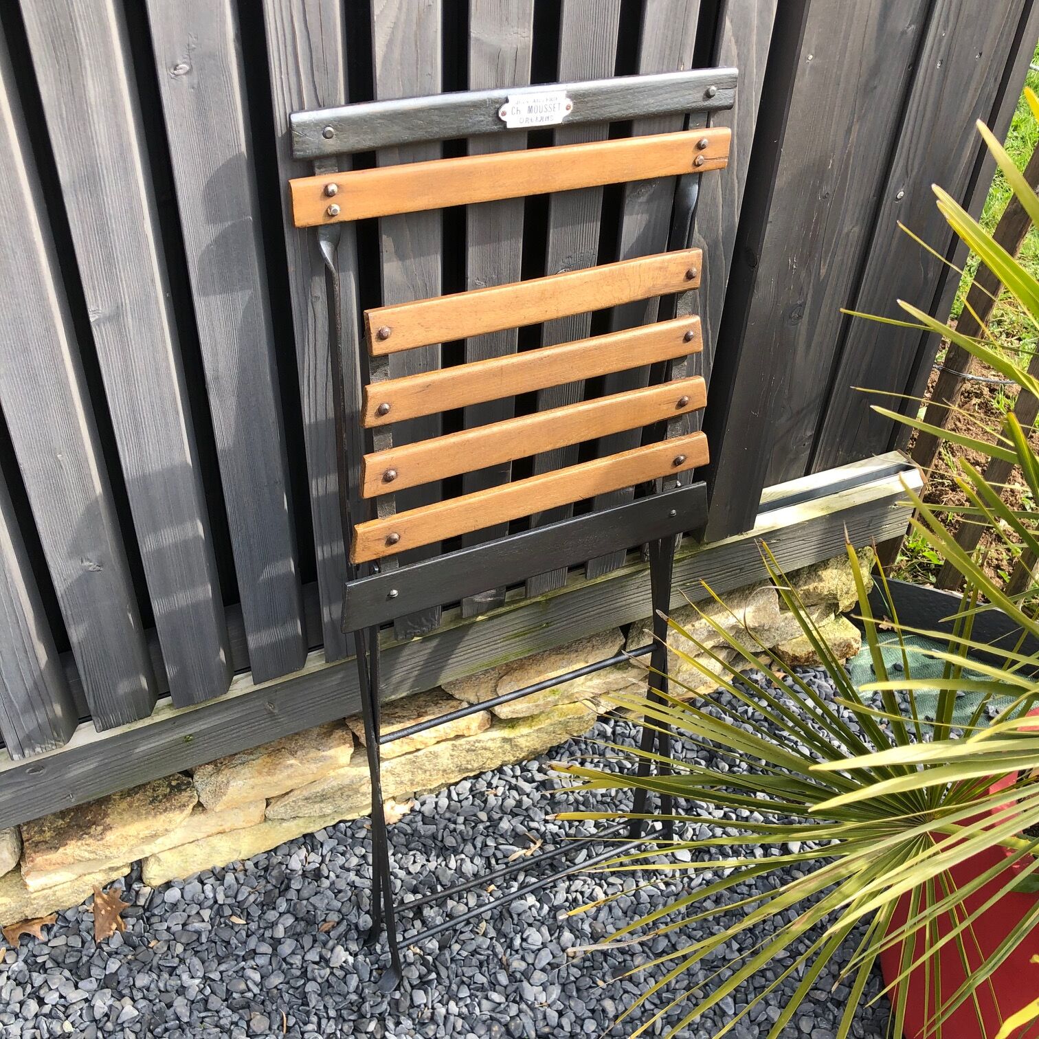 Antique folding chair "Quincaillerie Orléans"