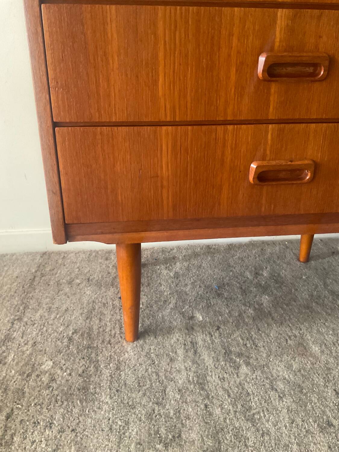 Danish teak chiffonier chest of drawers with 5 drawers