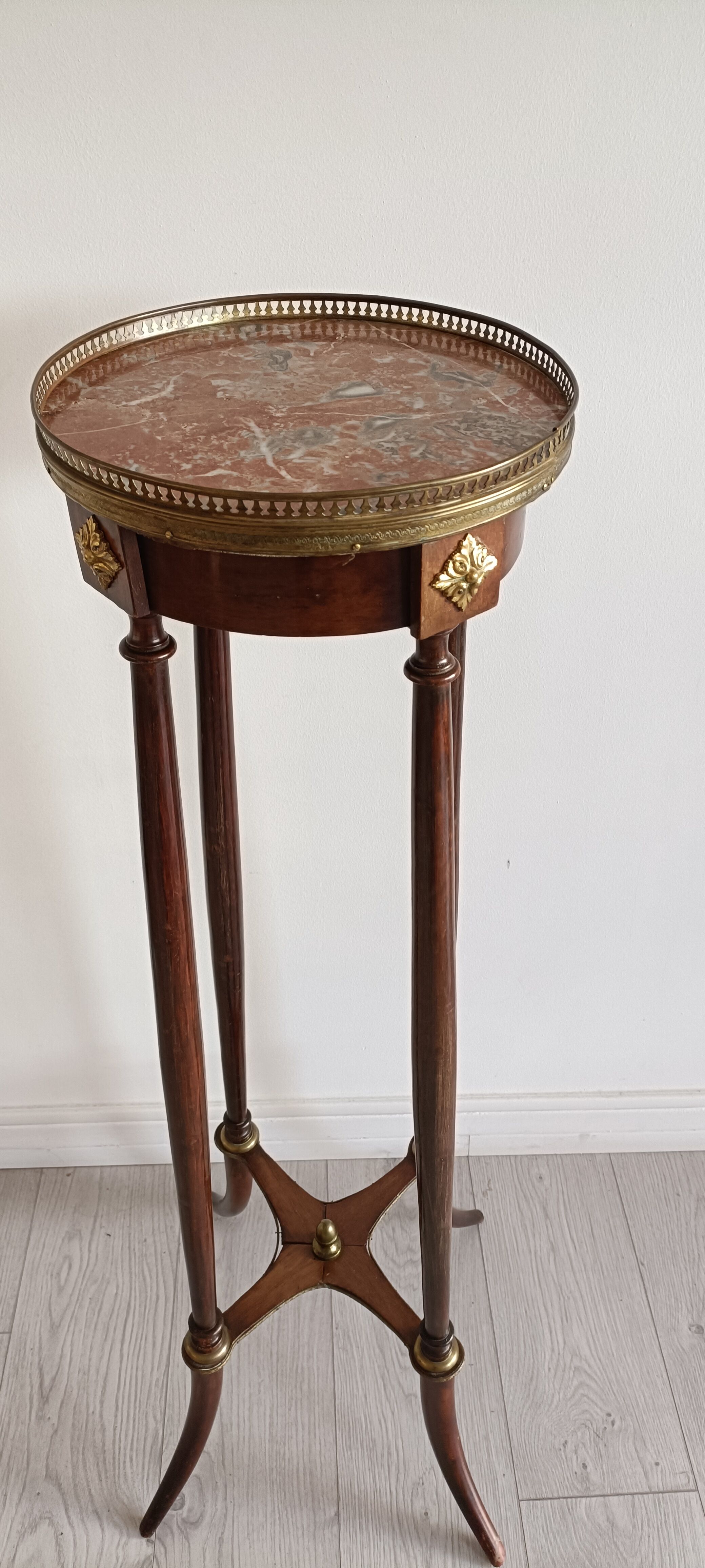 Napoleon harness 3 mahogany