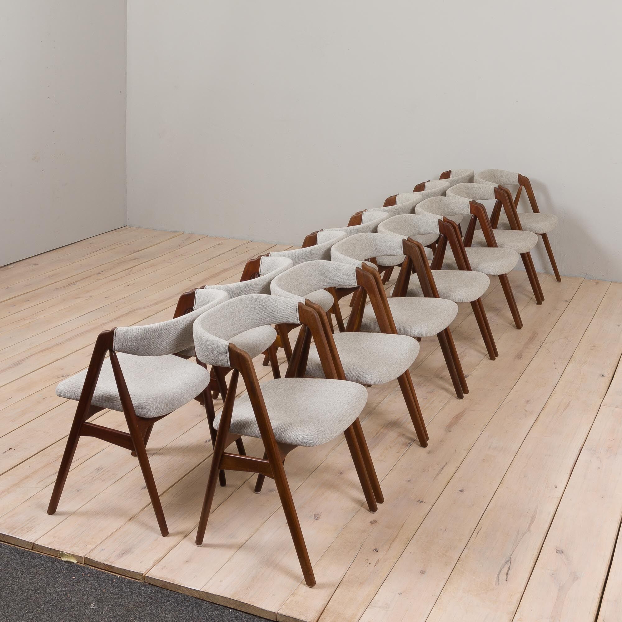 Set of 14 mid-century Danish teak dining chairs by Th Harlev for Farstrup Møbler in blue wool 1950