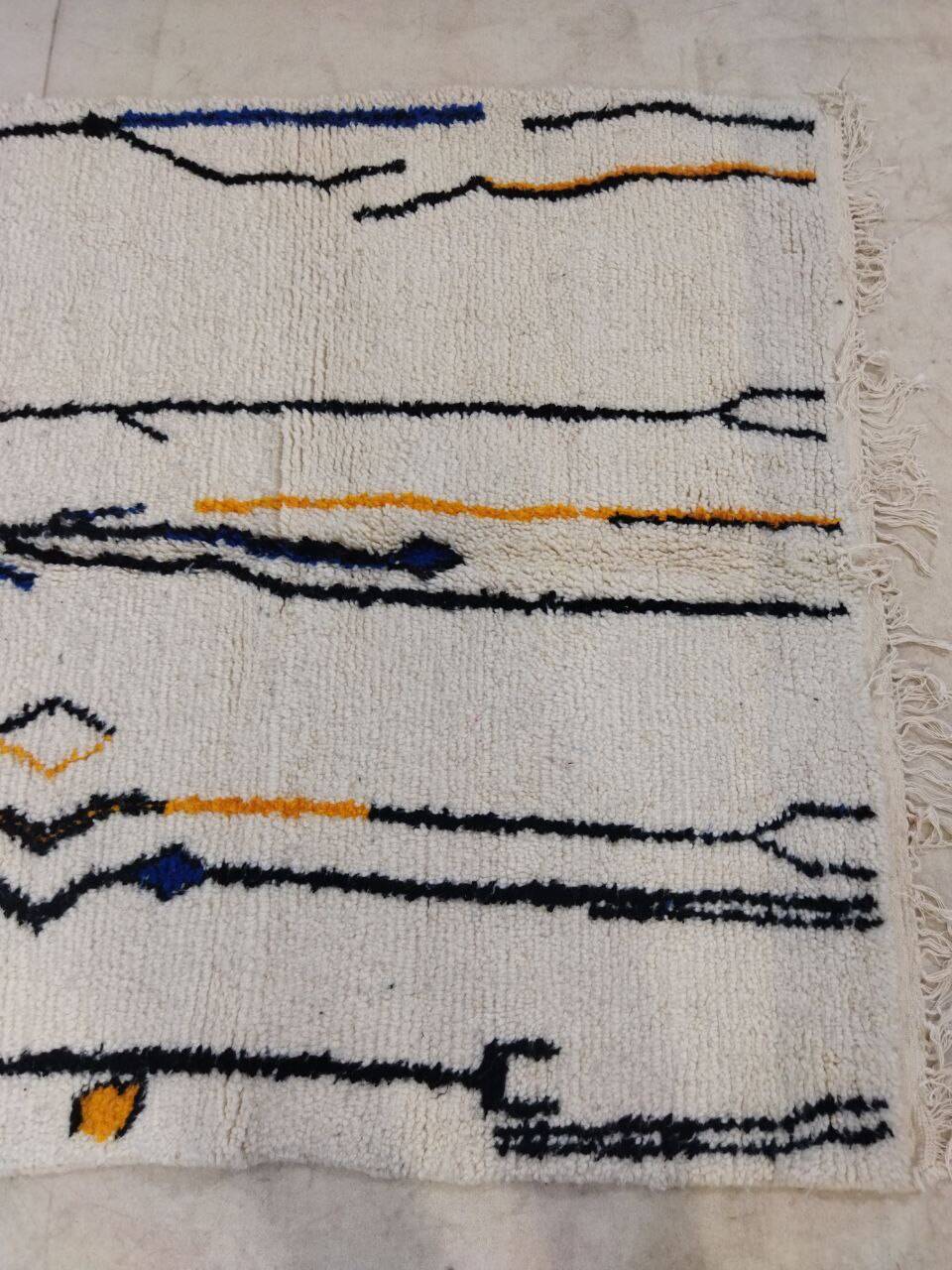 Handmade Moroccan Berber rug 202 X 147 CM