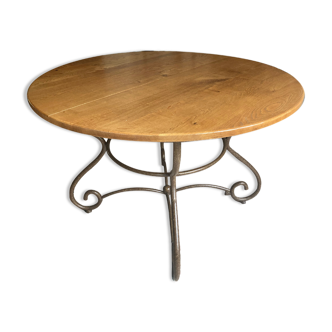 Table wood and wrought iron