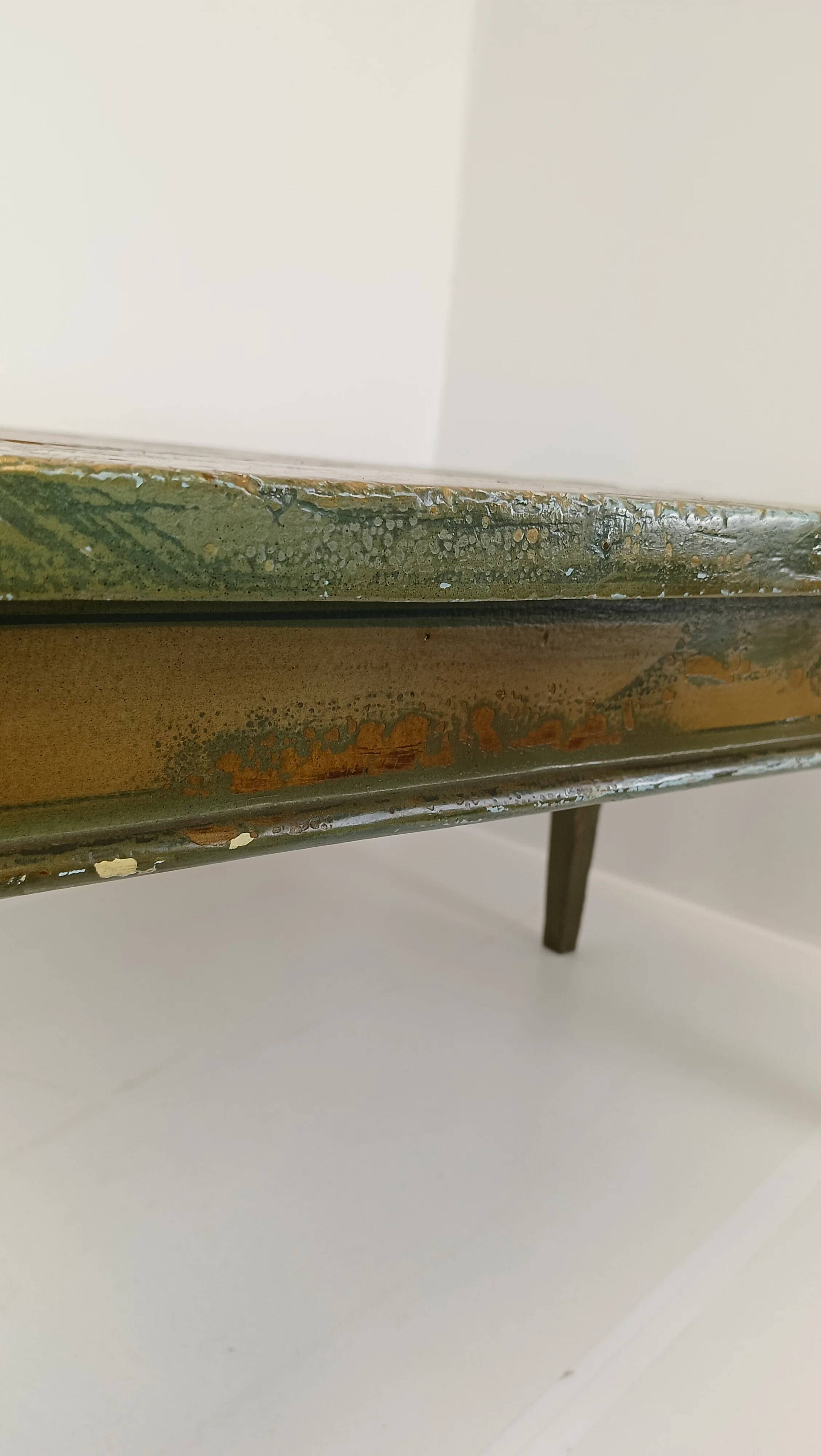 Table à manger suédoise de cuisine ancienne